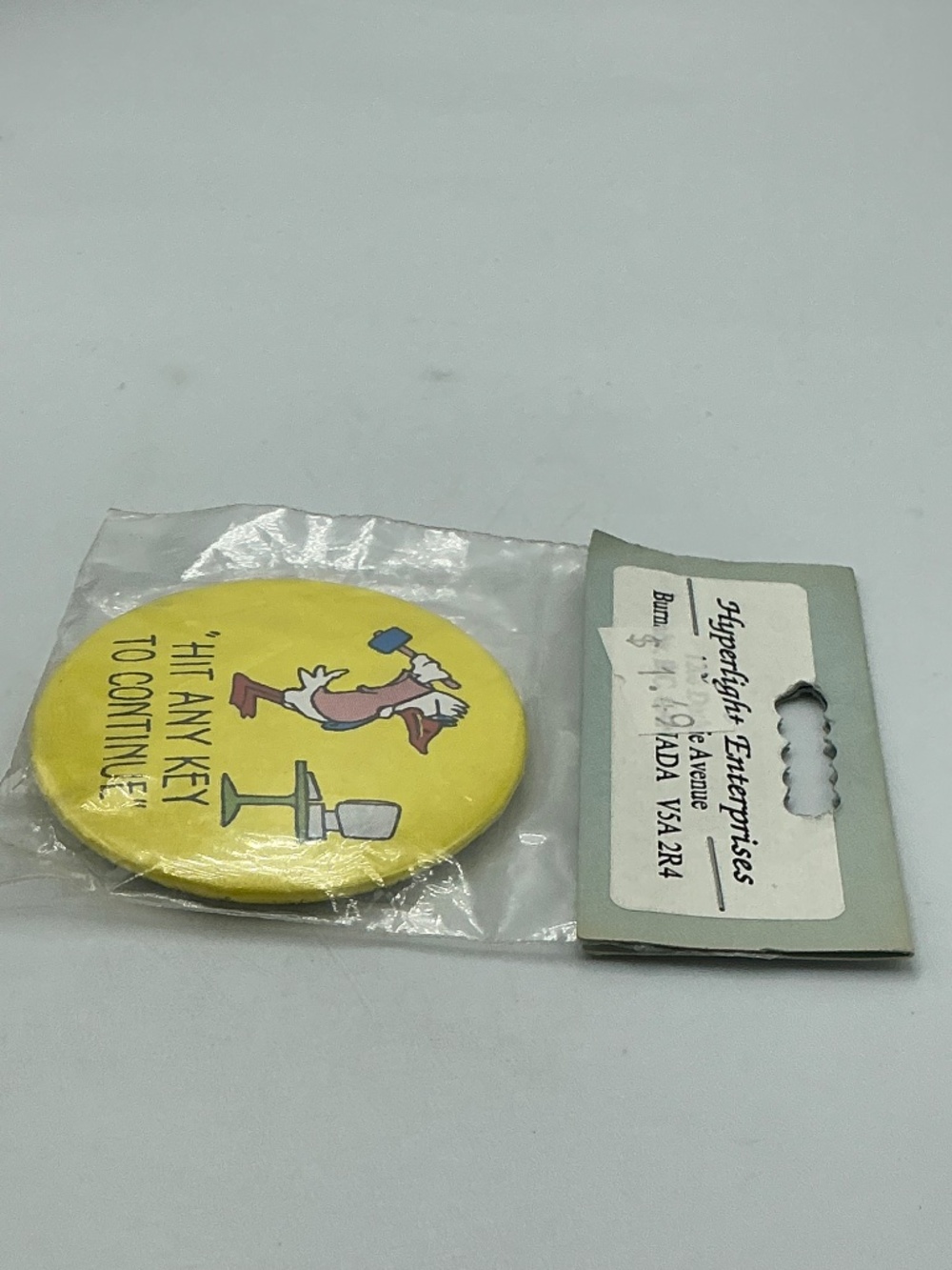 Vintage Magnet Button Hit Any Key To Continue Computer Hyperlight - Picture 4 of 10